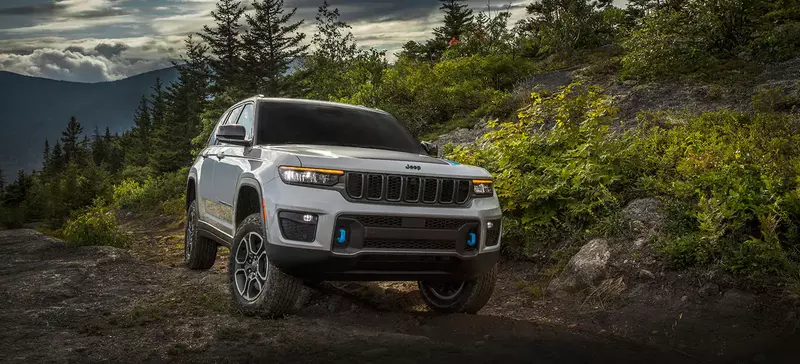Jeep Grand Cherokee 4xe Pictures