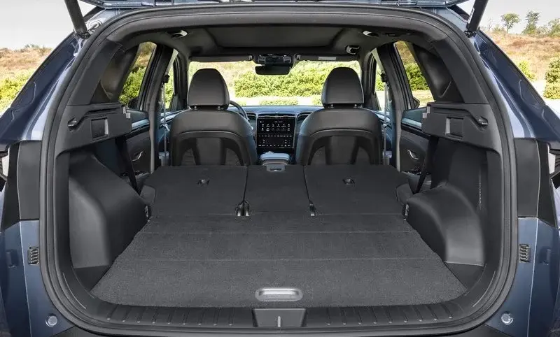 Hyundai Tucson Folded Down Rear Seat Pictures