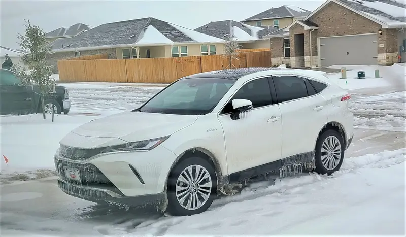New Toyota Venza in Snow