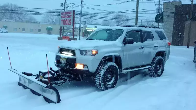 Toyota 4Runner Plowing Snow
