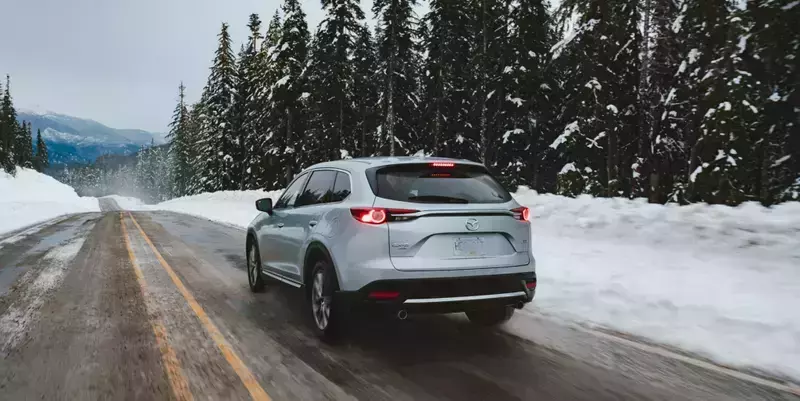 Mazda CX-9 Drive in The Snow
