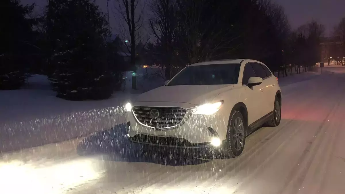 Mazda CX-9 Drive in The Snowfall