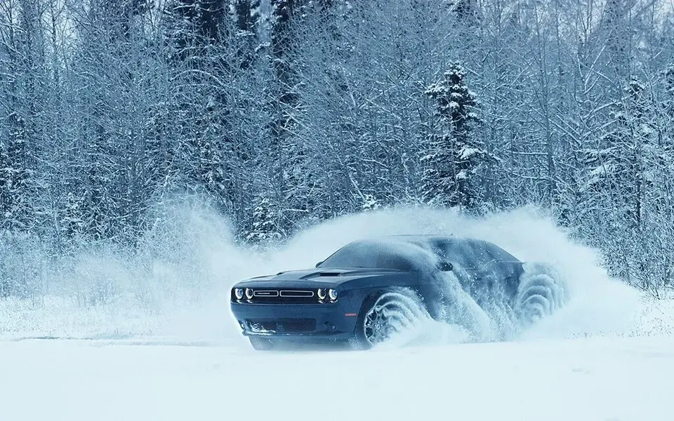 Dodge Challenger drive in Snow