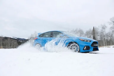 Ford Focus RS Drive in The Snow