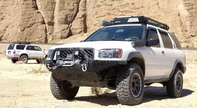 Nissan Pathfinder With Hunting Mods
