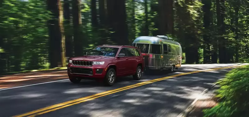 Jeep Grand Cherokee Tow a Camper Trailer