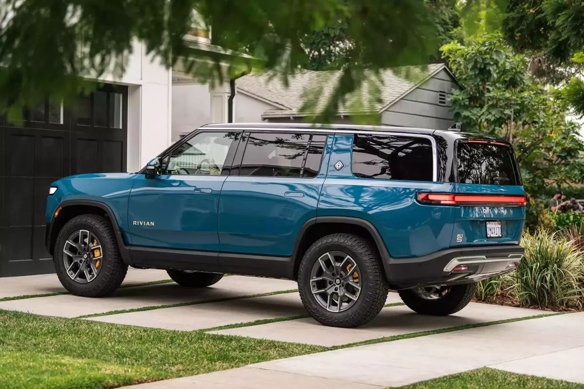 Rivian R1S Electric SUV