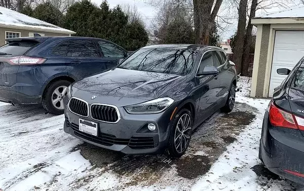BMW X2 in Snow