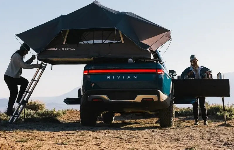 Rivian R1T Pickup truck With tent
